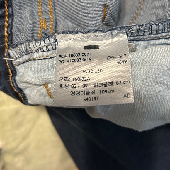 Levi's 721 Deep Indigo Cropped Jeans - Picture 8 of 8